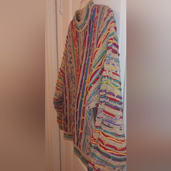 Vintage Coogi men's crewneck knit sweater - Picture 13 of 17